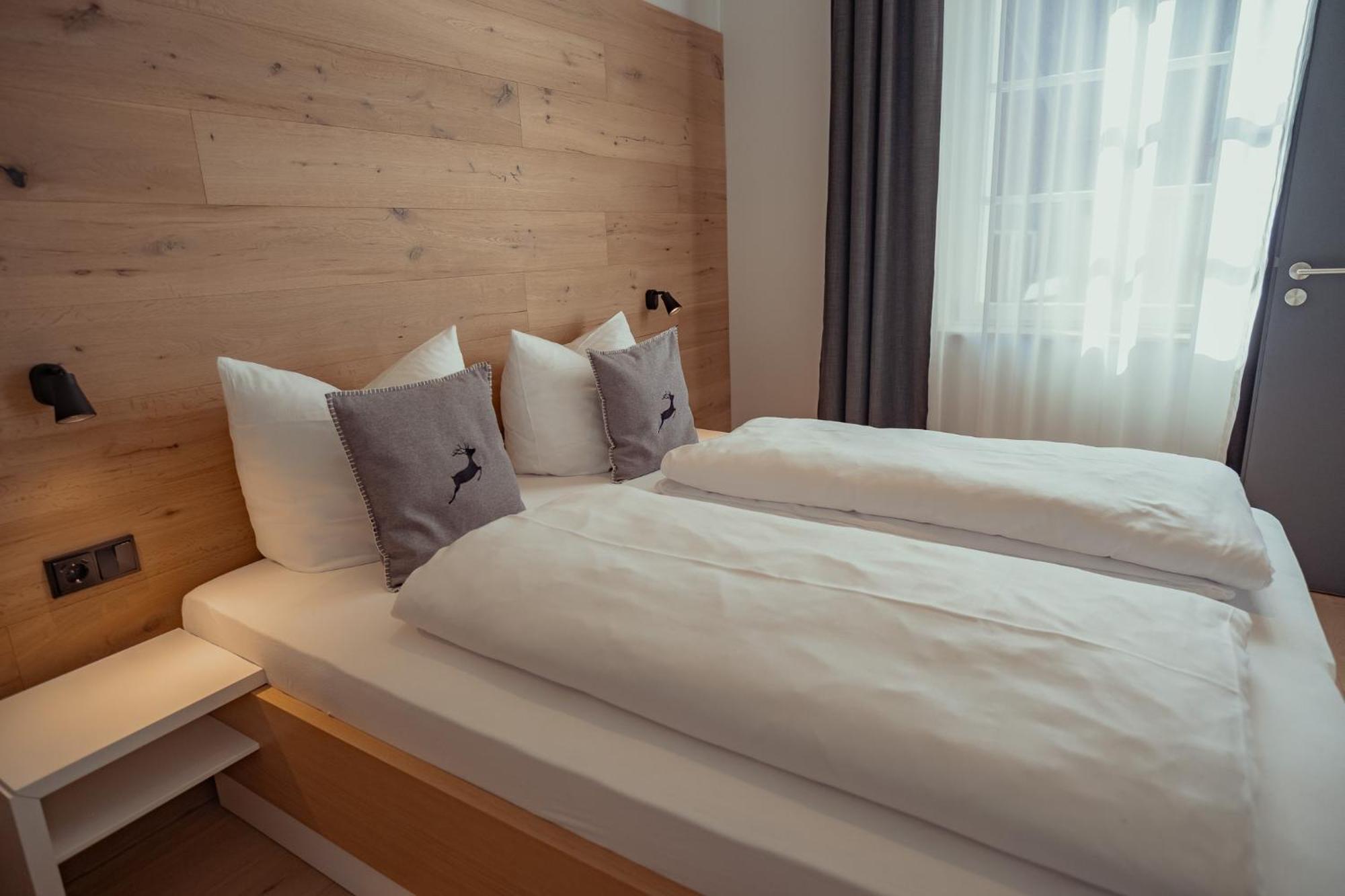 Mariandl Am Berg Hotel *