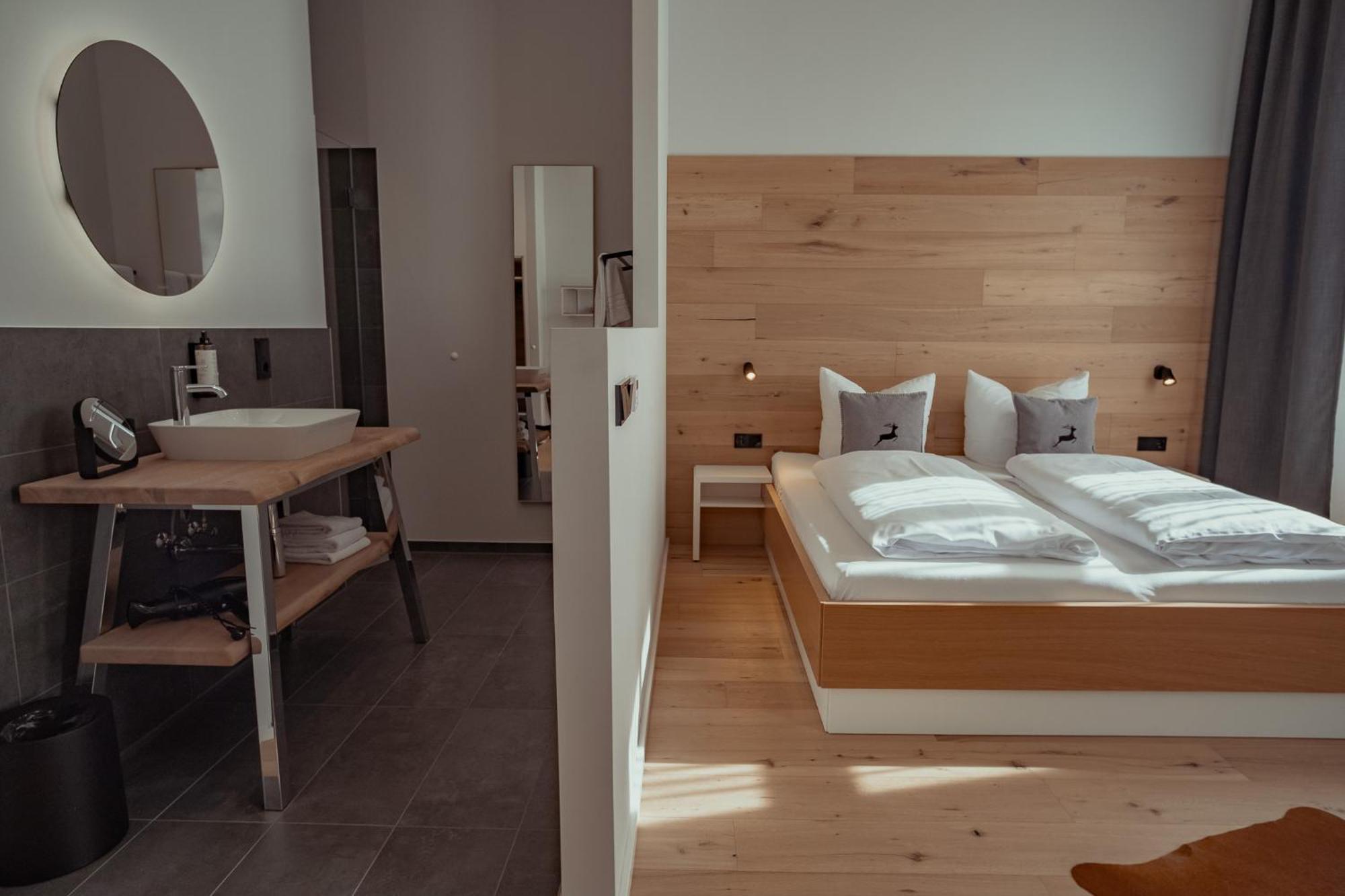 Mariandl Am Berg Hotel *